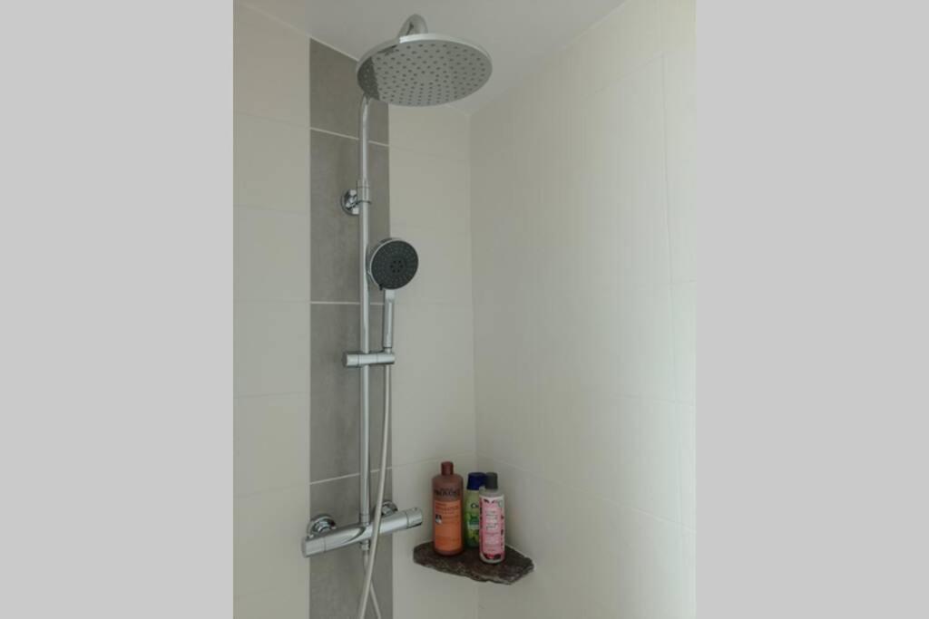 Appartement Neuf Tout Confort Aubenas Exterior photo